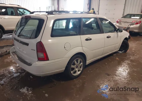 2005 Ford Focus Zxw z USA, uszkodzony, nr VIN 1FAFP36N45W253357